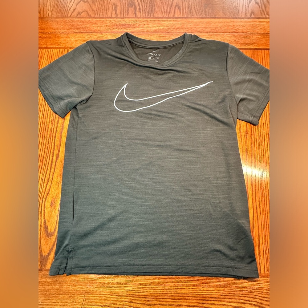 Men’s Nike t shirt